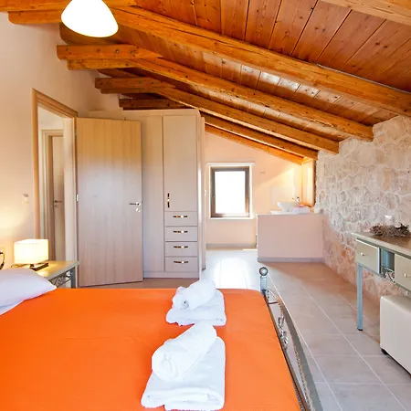 Villa Kymaros Keri