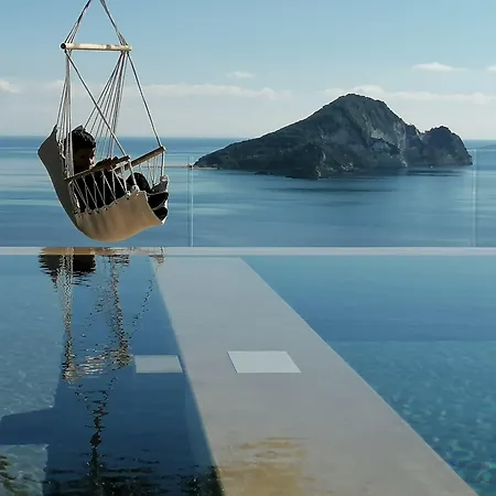 Kymaros Villa Keri