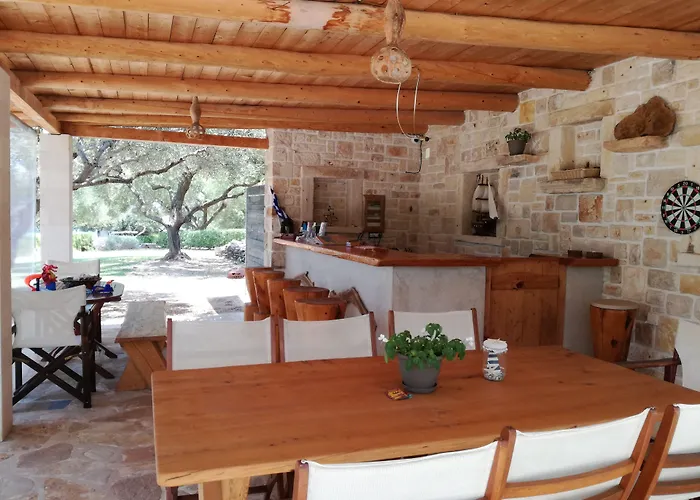 Kymaros Villa Keri