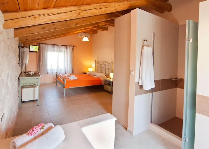 Kymaros Villa