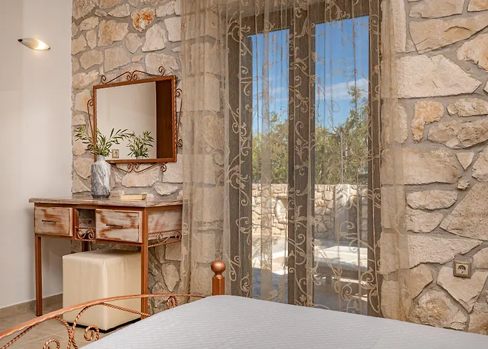 Kymaros Villa